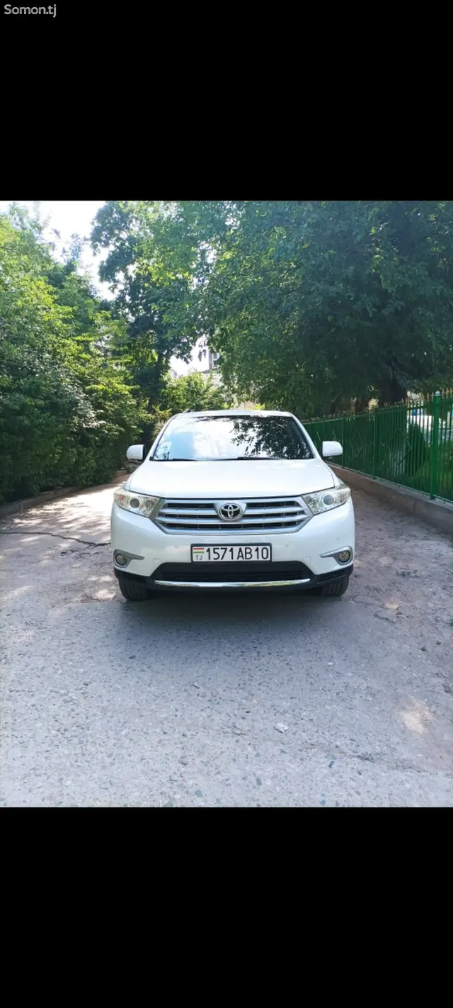 Toyota Highlander 2013 · 3.5 AT