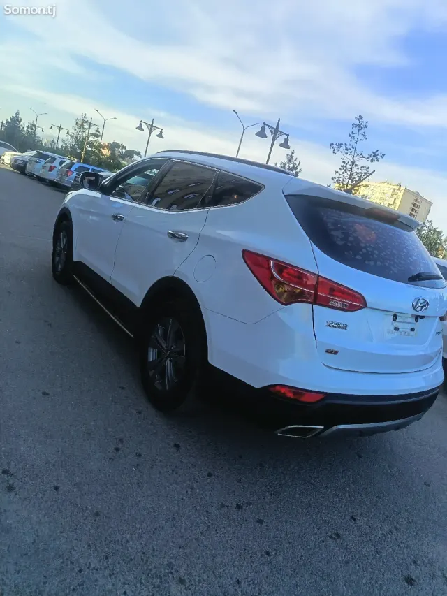 Hyundai Santa Fe 2014 · 2.4 AT