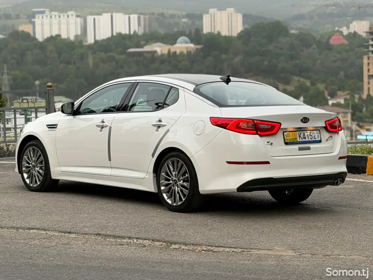 Kia K5 2015 · 2.0 AT