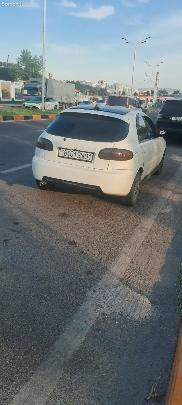Chevrolet Lanos 2000 · 1.5 MT
