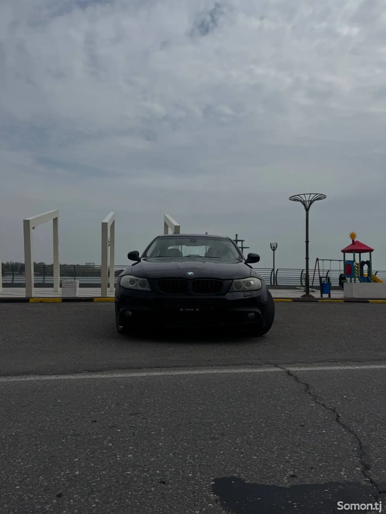 BMW 3 series 2011 · 3.0 AT
