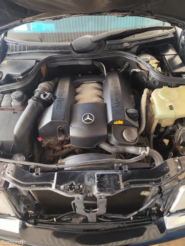 Mercedes-Benz CE class 2000 · 2.4 AT