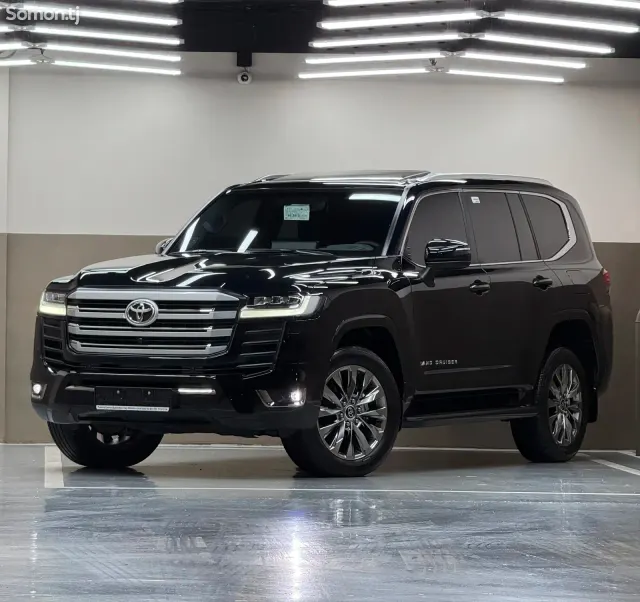 Toyota Land Cruiser 2025 · 3.5 AT