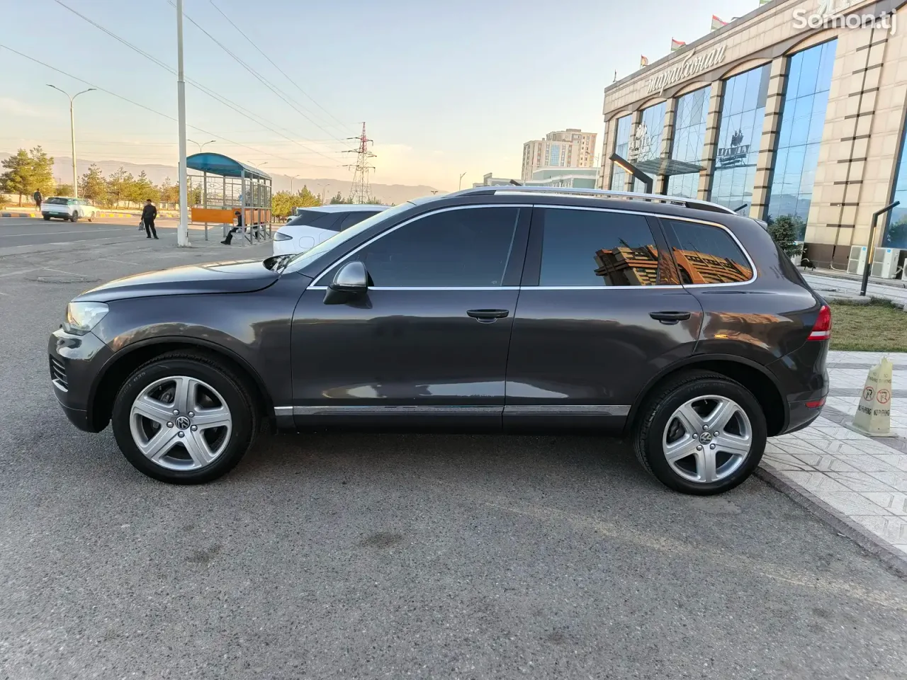 Volkswagen Touareg 2012 · 3.0 AT
