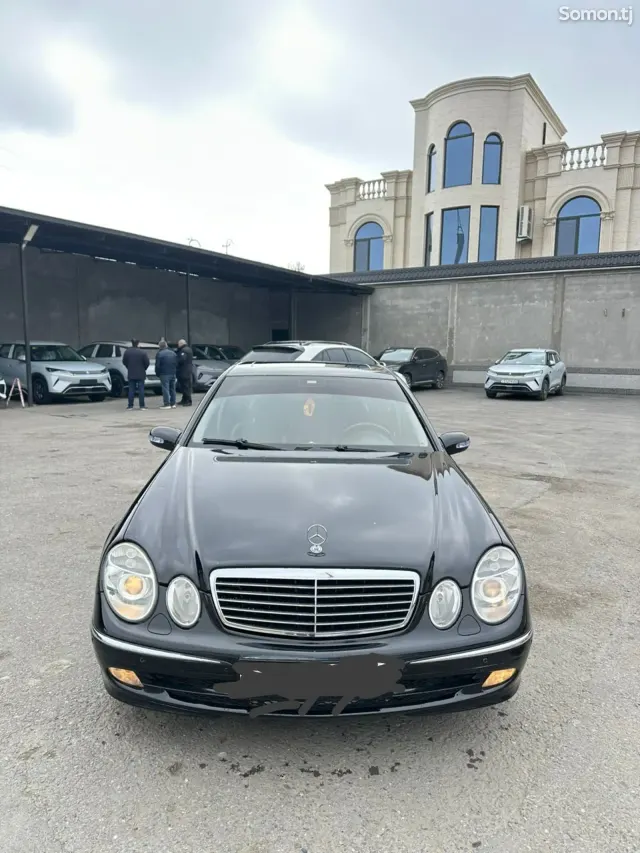 Mercedes-Benz E class 2003 · 5.0 AT