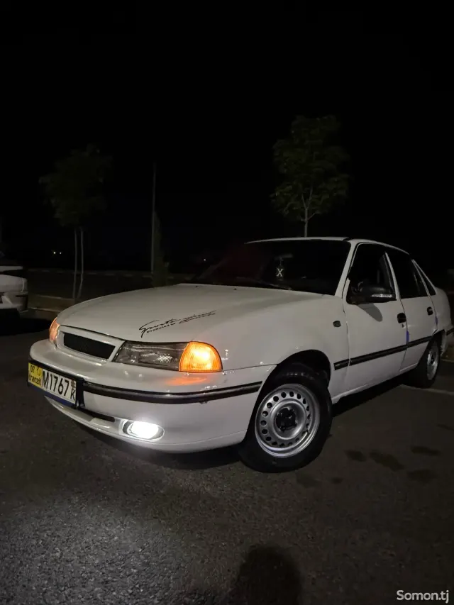 Daewoo Nexia 1996 · 1.8 MT