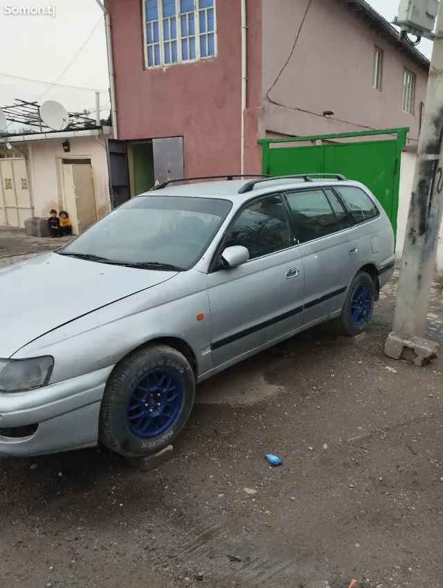 Toyota Caldina 1996 · 1.8 AT