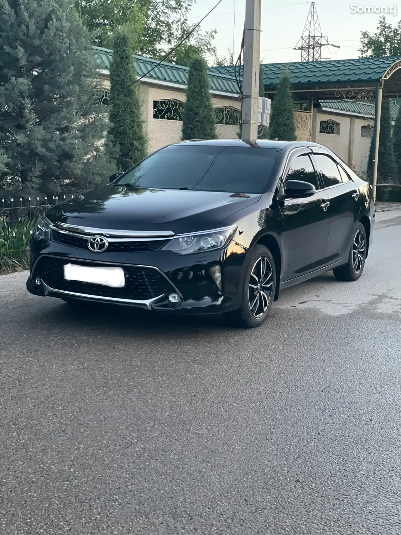 Toyota Camry 2016 · 2.5 AT