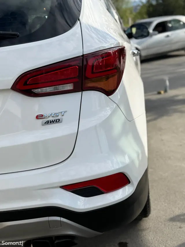 Hyundai Santa Fe 2017 · 2.0 AT