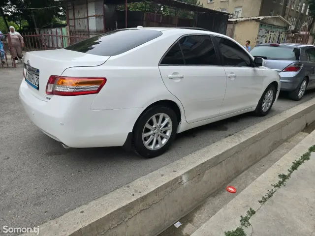 Toyota Camry 2011 · 2.5 AT