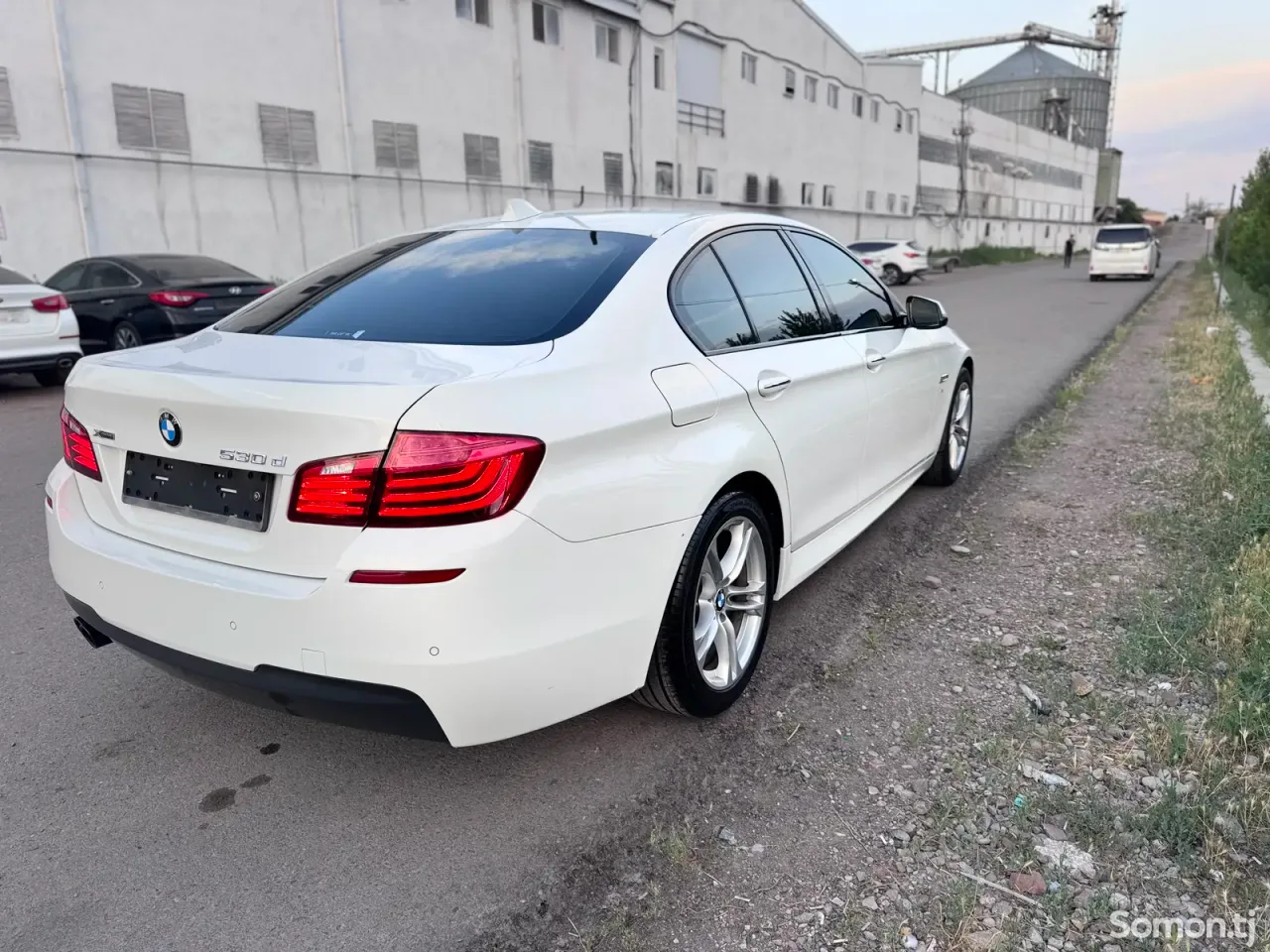 BMW 5 series 2016 · 2.0 AT