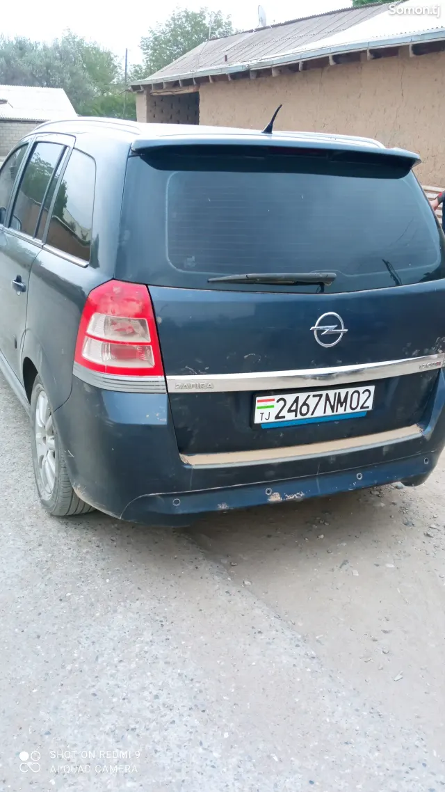 Opel Zafira 2008 · 0.7 MT