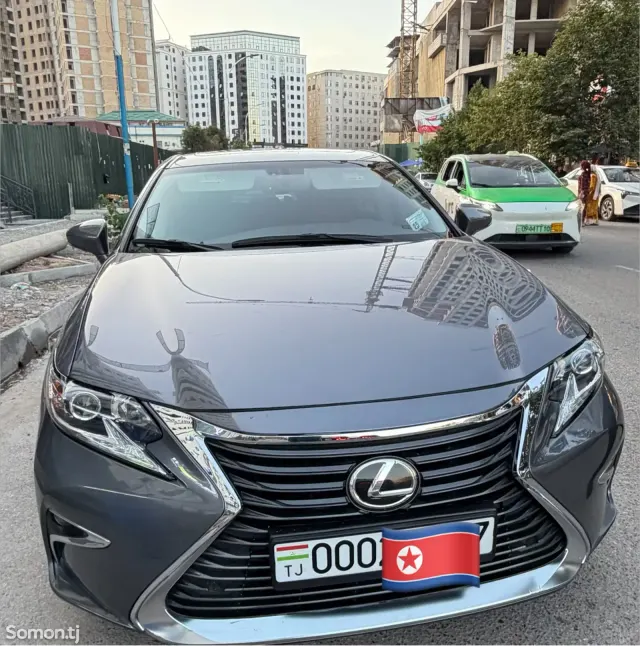 Lexus ES series 2017 · 3.5 AT