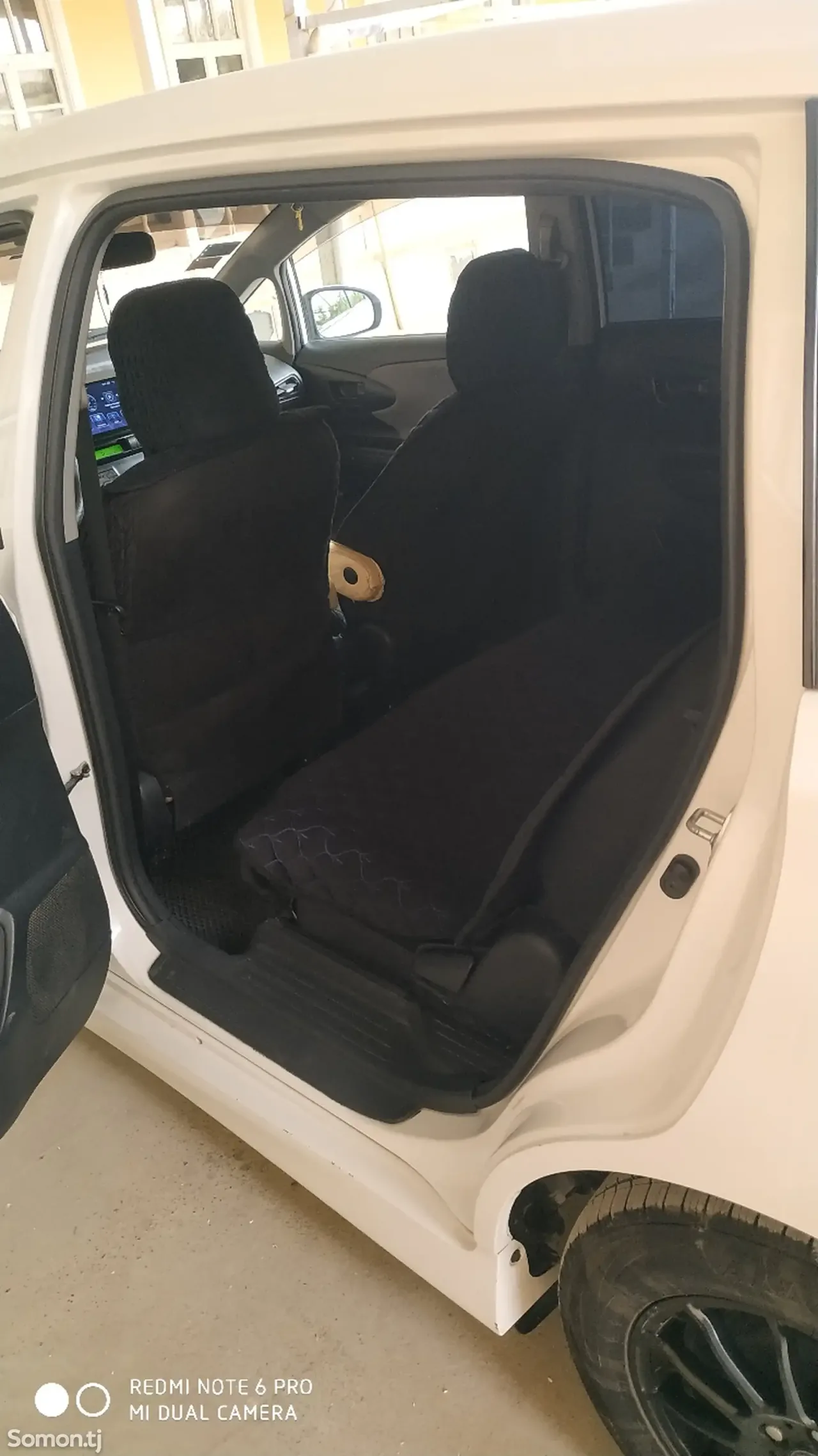 Toyota Wish 2011 · 1.8 AT