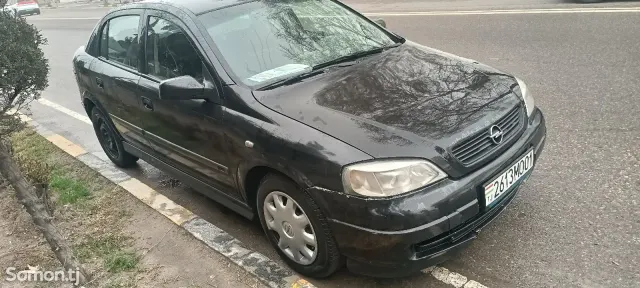 Opel Astra G 2000 · 1.6 MT