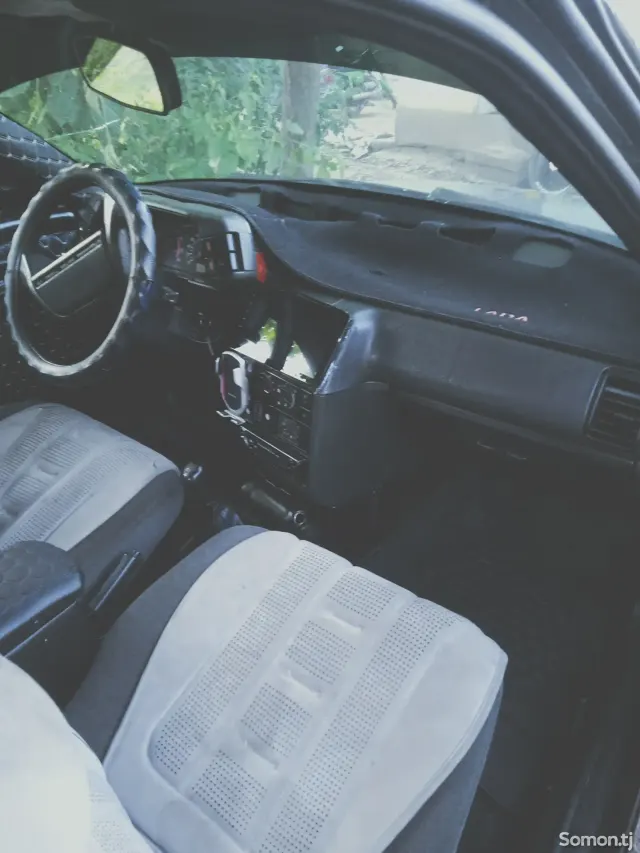 Lada (ВАЗ) 2112 2005 · 0.5 MT