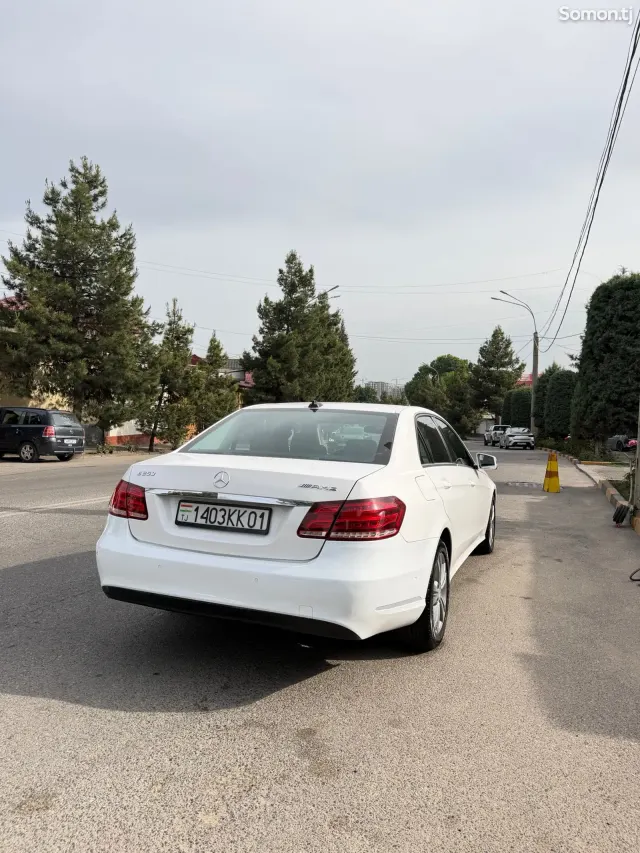 Mercedes-Benz E class 2015 · 2.0 AT