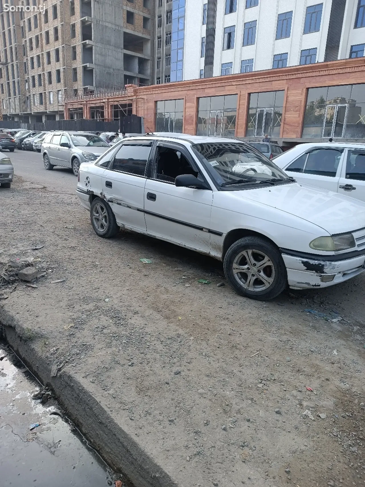 Opel Astra F 1992 · 1.6 MT