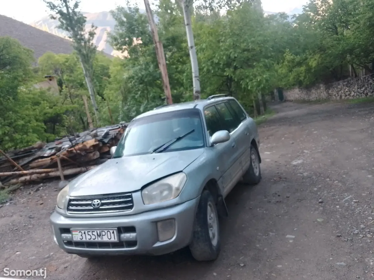 Toyota RAV 4 1999 · 2.4 MT