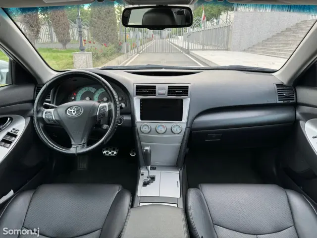 Toyota Camry 2010 · 3.5 AT