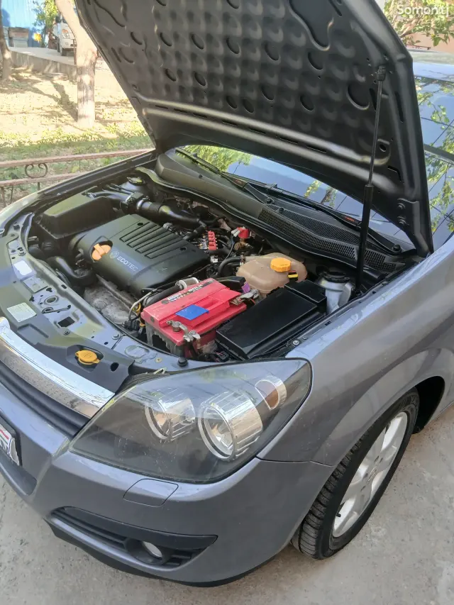 Opel Astra H 2006 · 1.8 AT