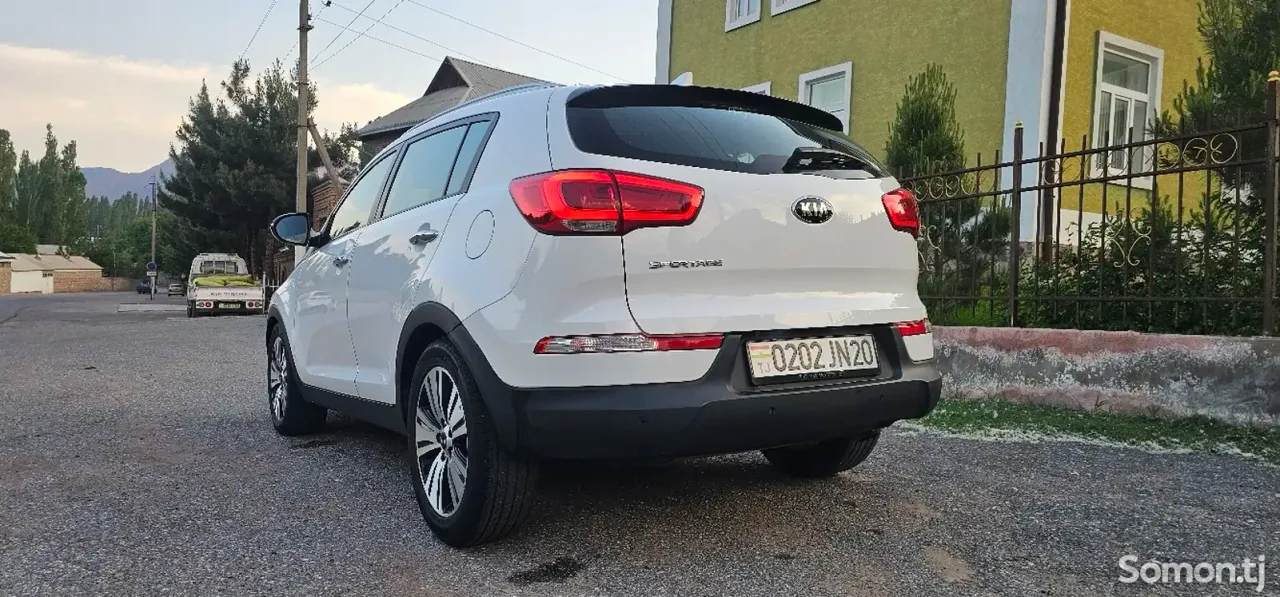 Kia Sportage 2015 · 2.0 AT