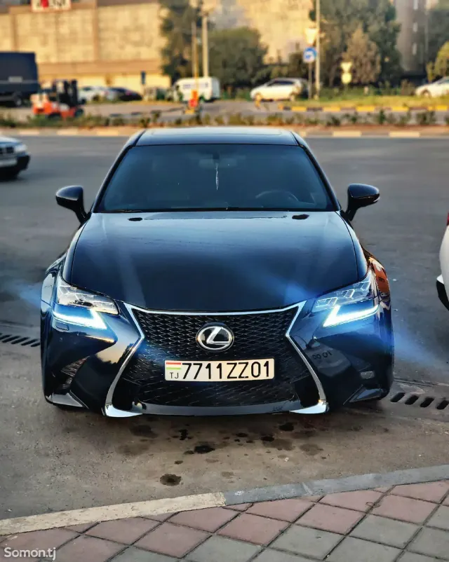 Lexus GS series 2013 · 3.5 AT
