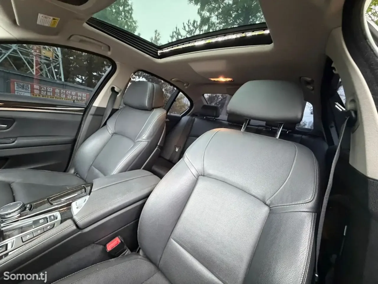 BMW 5 series 2015 · 2.0 AT