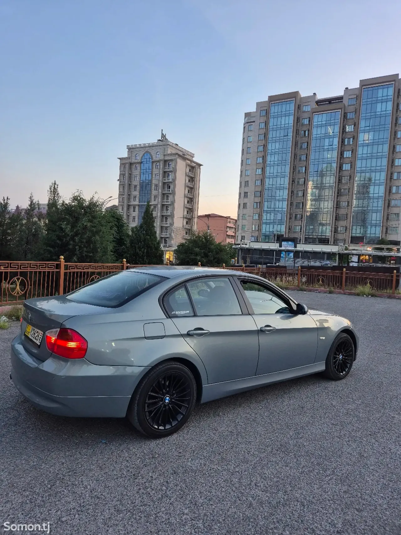 BMW 3 series 2007 · 2.0 MT
