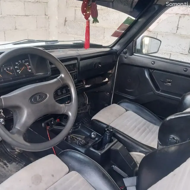 Lada (ВАЗ) Нива 2006 · 0.6 MT