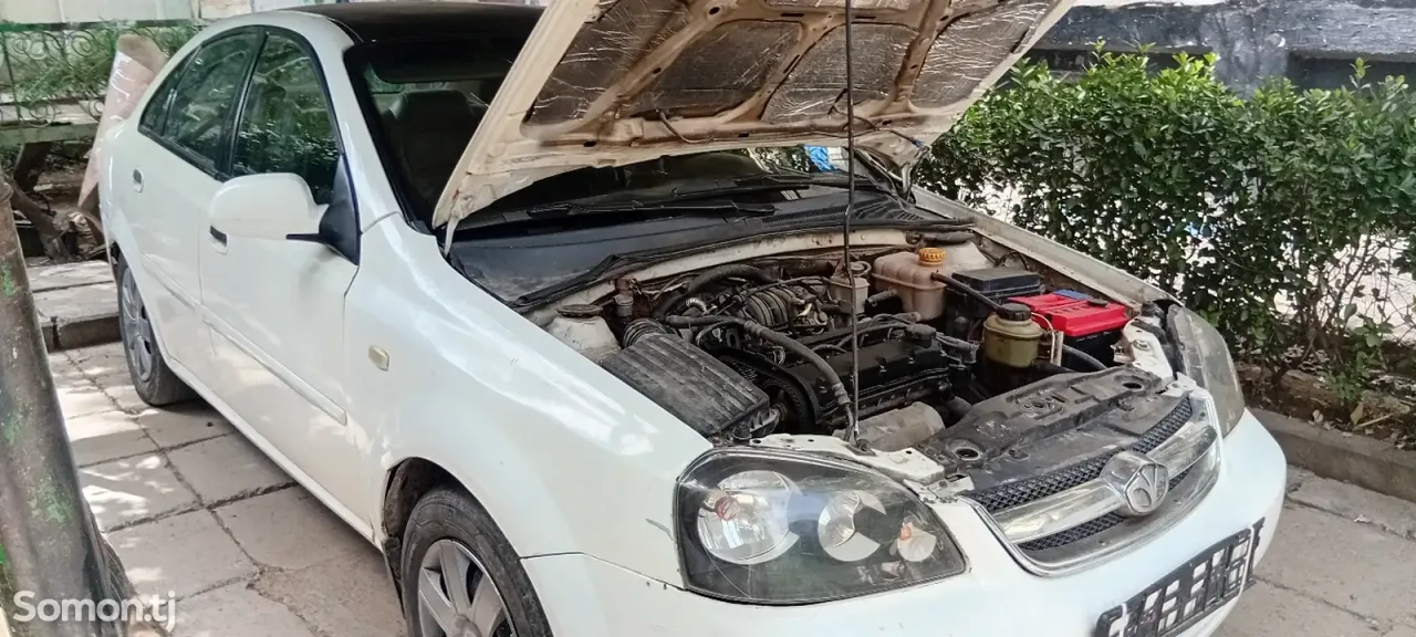 Daewoo Lacetti 2004 · MT