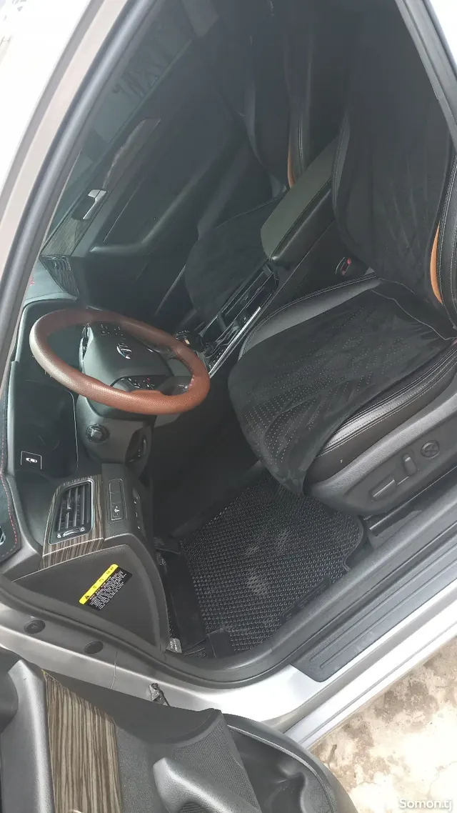 Hyundai Sonata 2014 · 2.0 AT