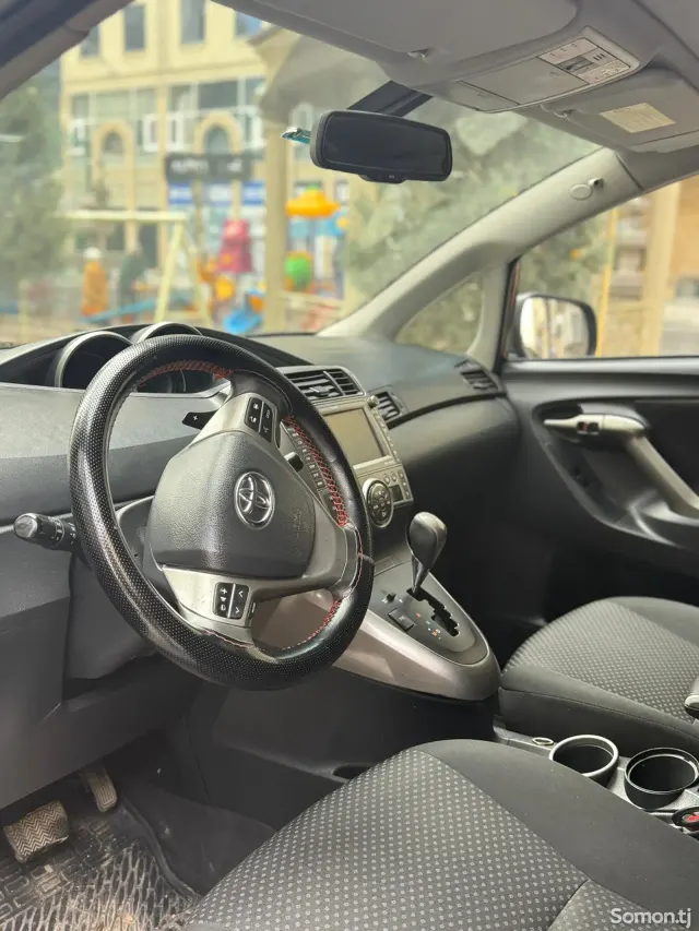 Toyota Verso 2010 · 1.8 CVT