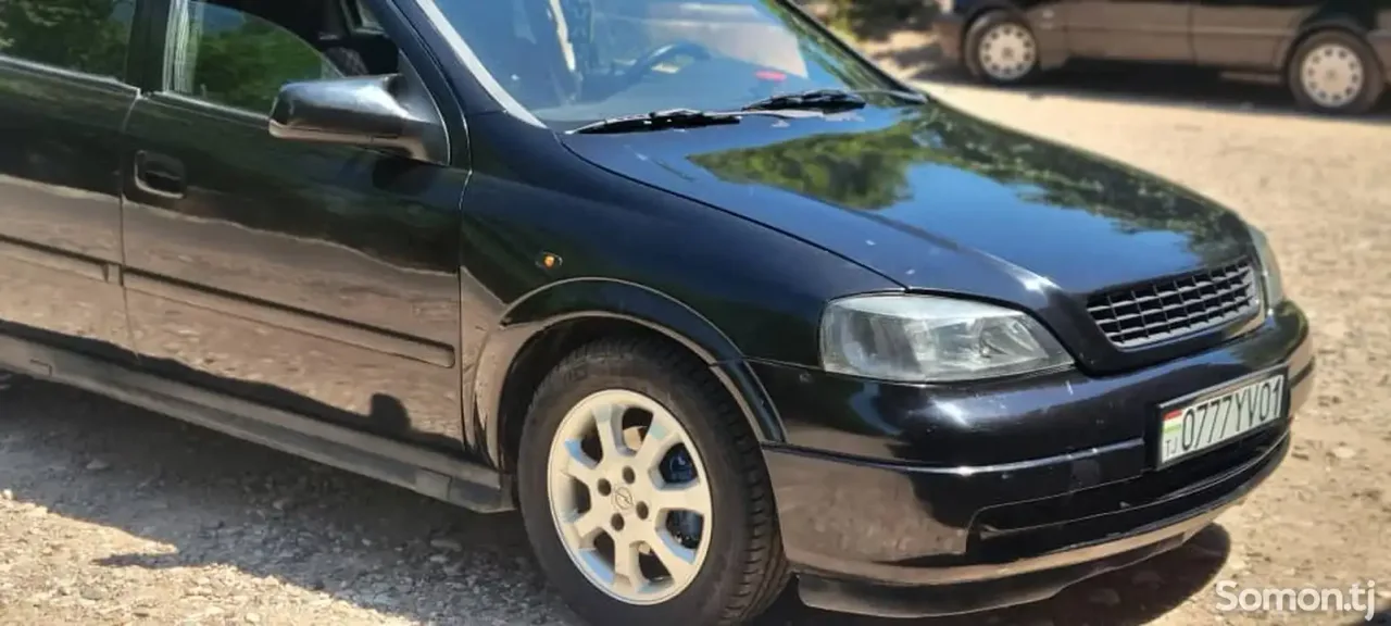 Opel Astra G 2000 · 1.6 MT