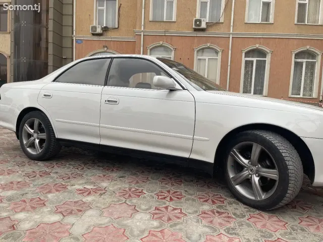 Toyota Mark II 1990 · 2.5 AT
