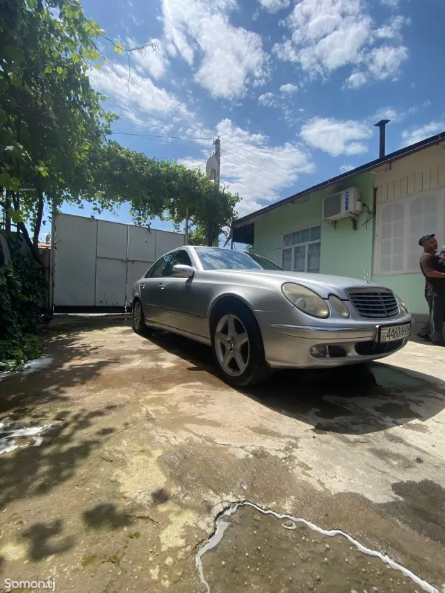 Mercedes-Benz E class 2003 · 2.5 AT