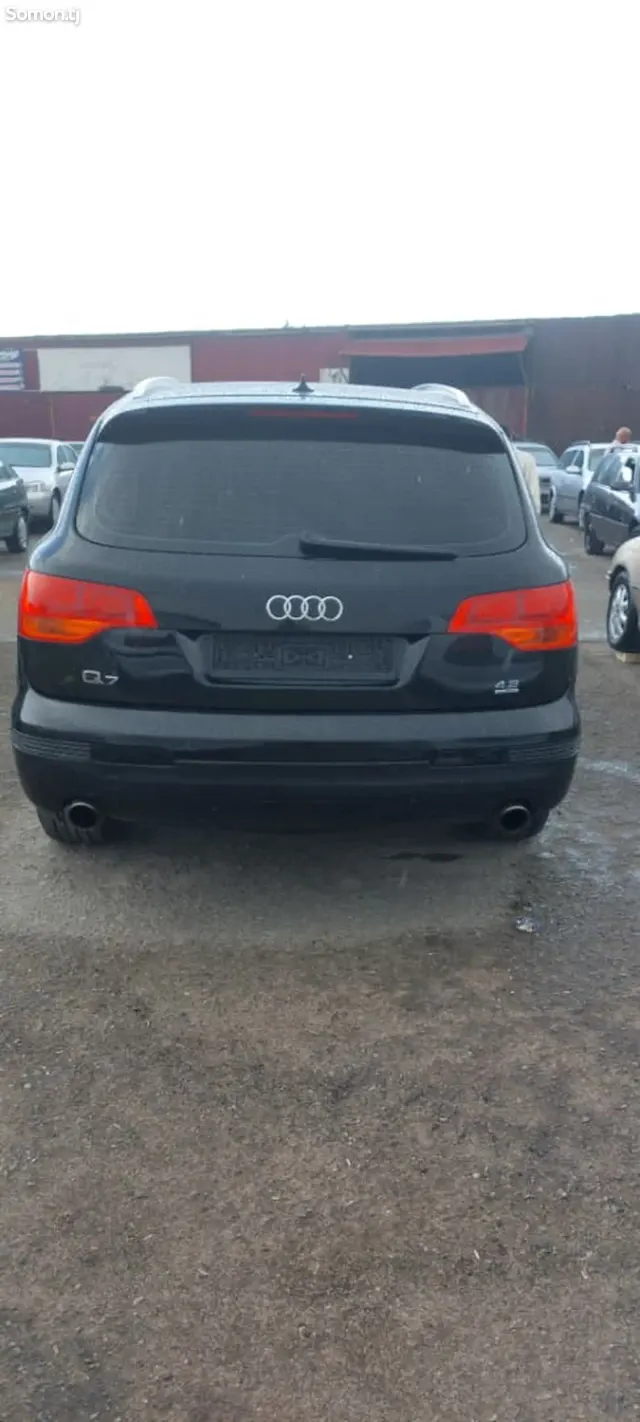 Audi Q7 2007 · 4.2 AT