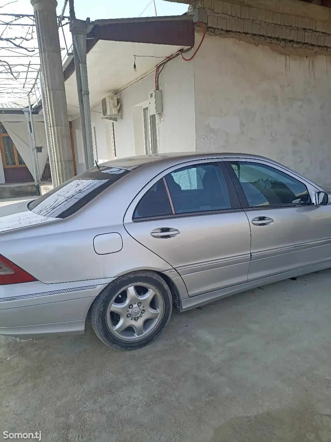 Mercedes-Benz C class 2001 · 2.2 MT