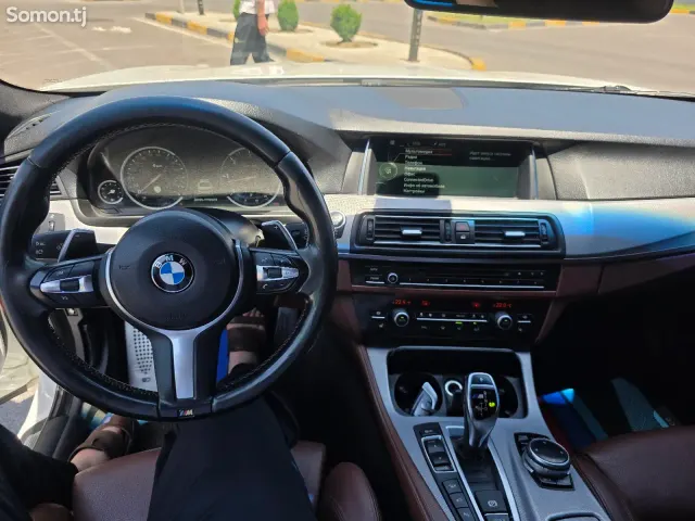 BMW 5 series 2014 · 3.0 AT