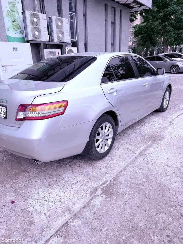 Toyota Camry 2011 · 2.5 AT