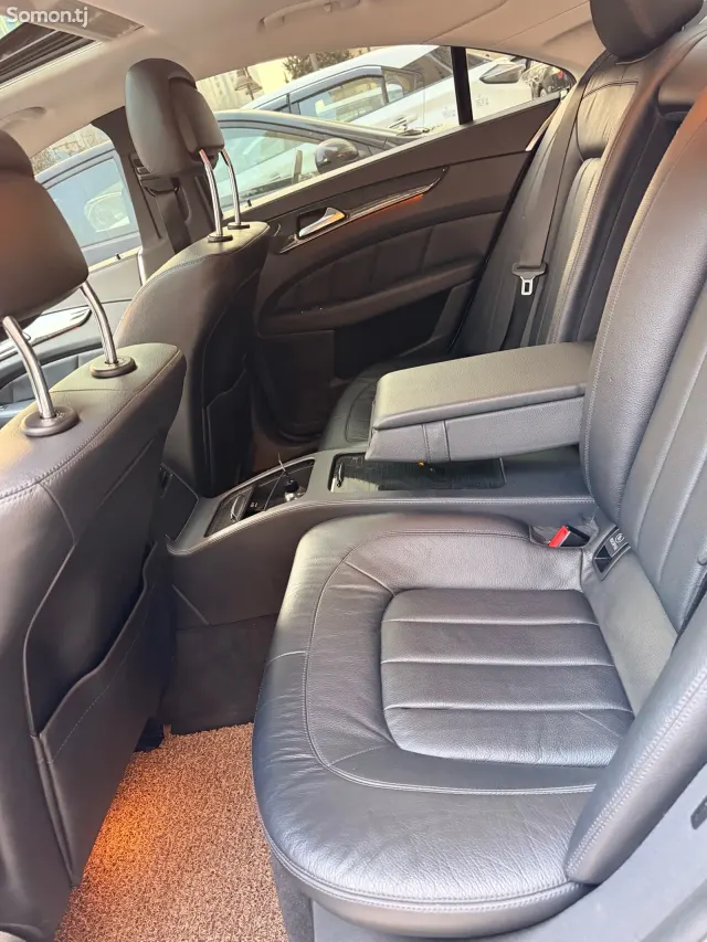 Mercedes-Benz CLS class 2016 · 2.2 AT