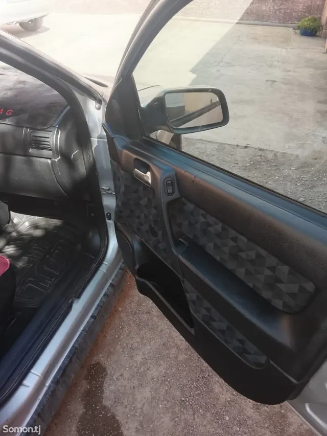 Opel Astra G 1999 · 1.6 AT
