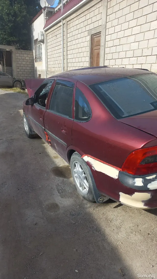 Opel Vectra B 1997 · 1.6 MT