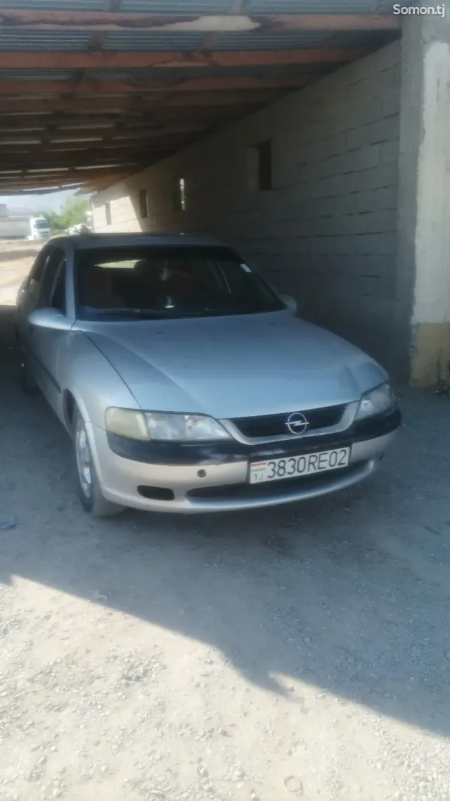Opel Vectra B 1997 · 1.6 AT
