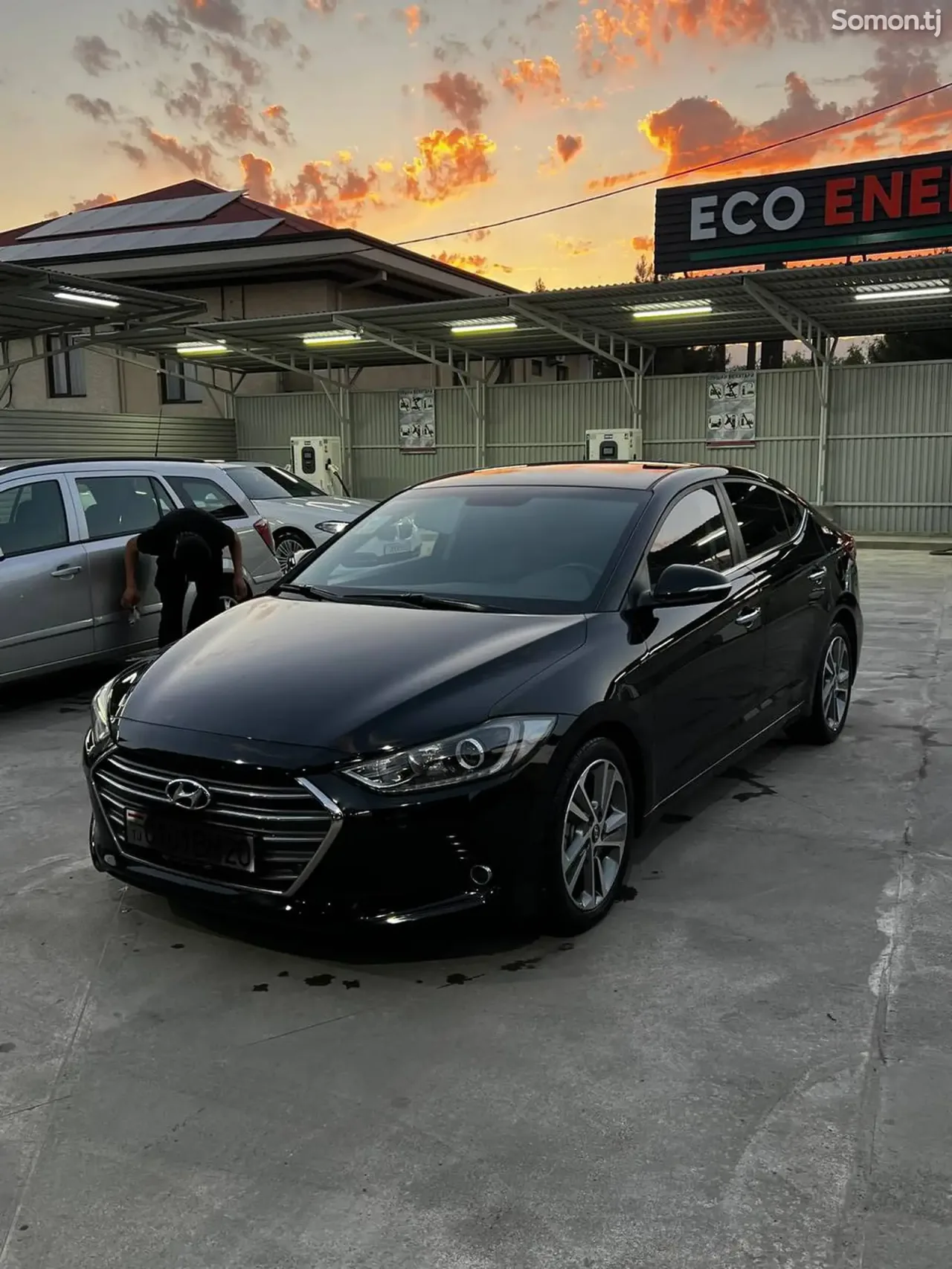 Hyundai Avante 2015 · 1.7 AT