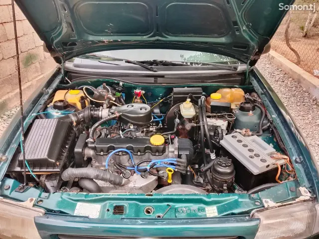 Opel Astra F 1997 · 1.6 MT