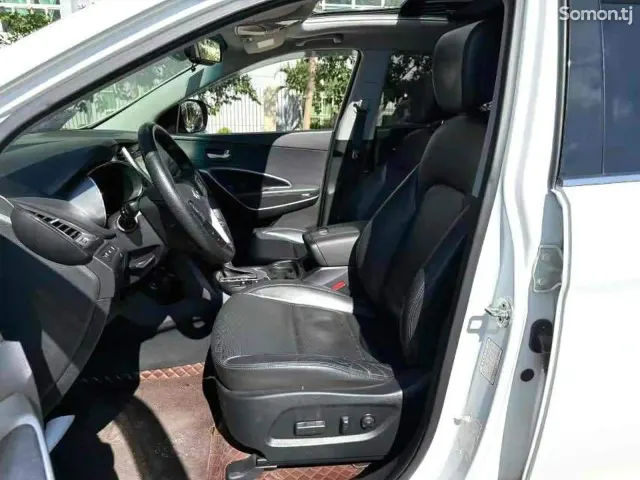 Hyundai Santa Fe 2015 · 2.0 AT