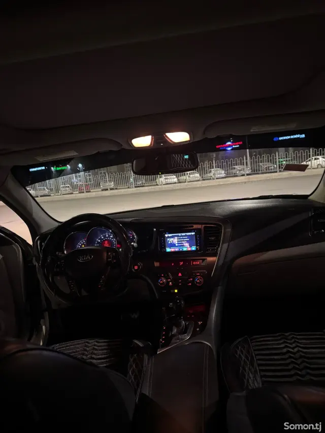 Kia K5 2013 · 2.0 AT