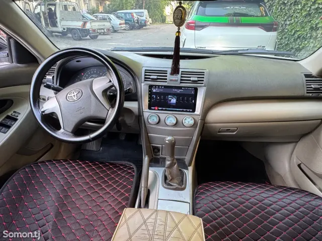 Toyota Camry 2008 · 2.4 MT
