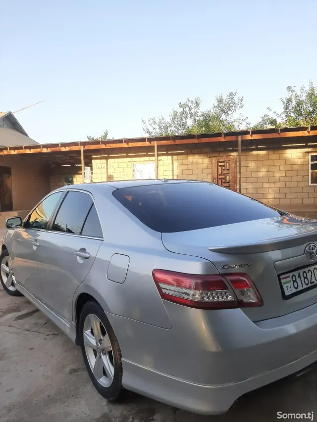 Toyota Camry 2010 · 2.5 AT